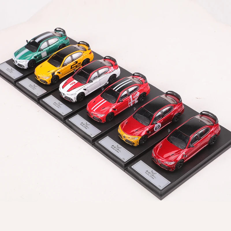 Alfa Romeo Giulia GTAm, maqueta de aleación DCT 1:64 – Pro Detail