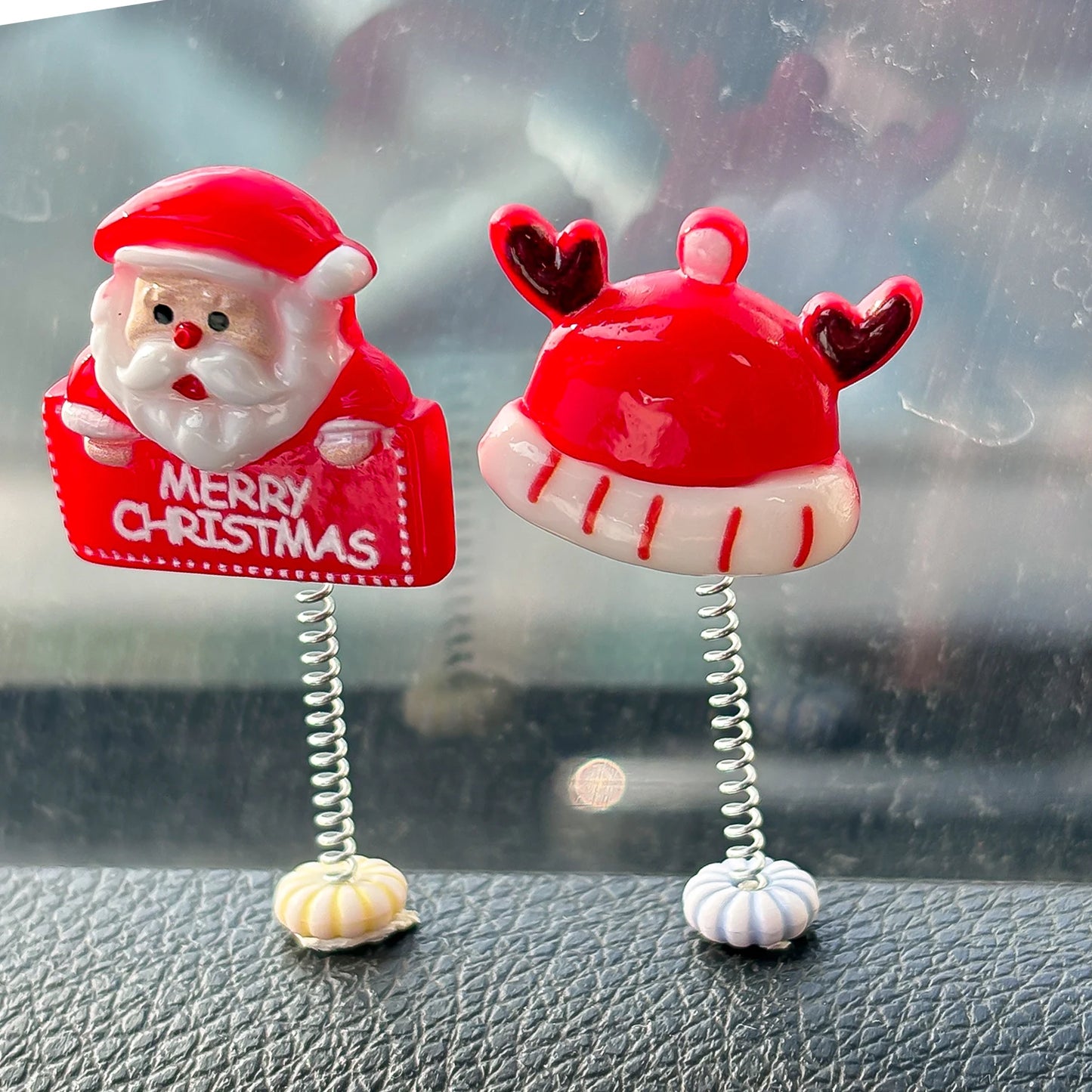 Creative Santa Claus Shaking Ornament for Car Dashboard Decor