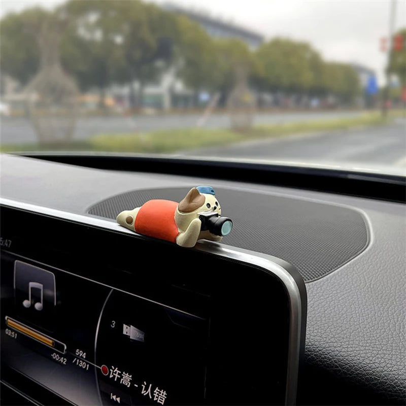 Resin Kitten Dashboard Ornament – Professional Car Interior Decor Gold – Car Accessories | MotorWorld Marketplace