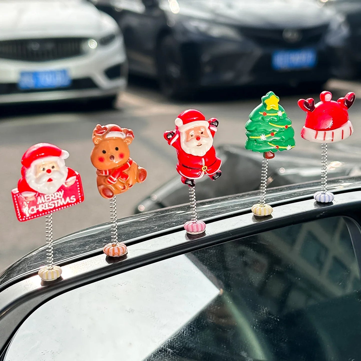 Creative Santa Claus Shaking Ornament for Car Dashboard Decor