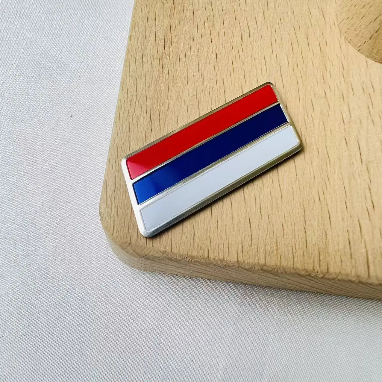 Alloy Flag Emblem Sticker for BMW Audi Toyota MG – Pro Decor eluosi A-xiaolintie – Car Accessories | MotorWorld Marketplace