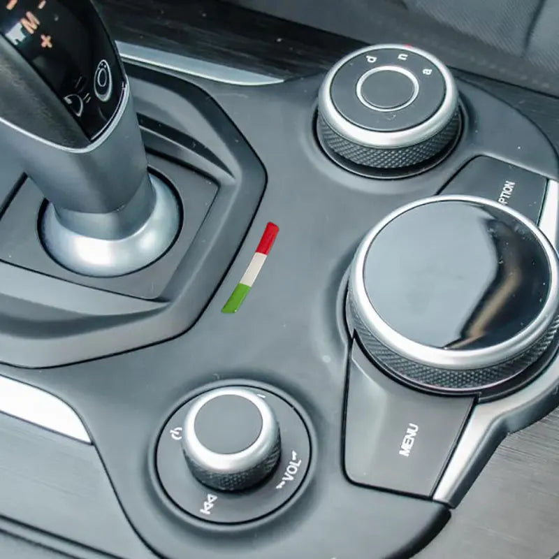 Alfa Romeo Giulia/Stelvio Gear Shift 3D Italy Flag Trim – Car Accessories | MotorWorld Marketplace