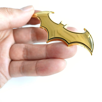 Emblème 3D BAT en métal chromé – Accessoire de style automobile professionnel