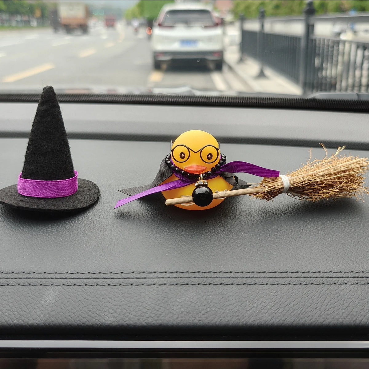 Halloween Rubber Duck Dashboard Ornament – Witch Hat & Cape – Car Accessories | MotorWorld Marketplace